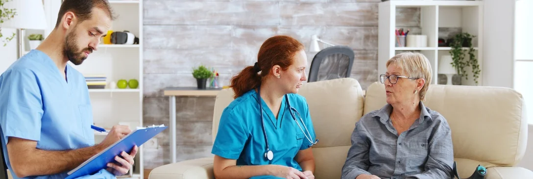 asystent-seniora-w-domu-opieki