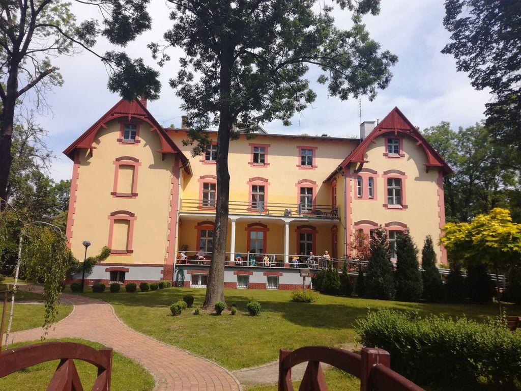 Dom Opieki Słoneczniki w Obornikach Śląskich