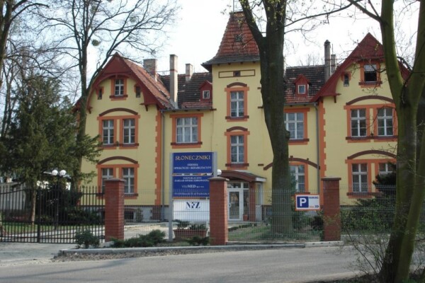 Dom Opieki Słoneczniki w Obornikach Śląskich